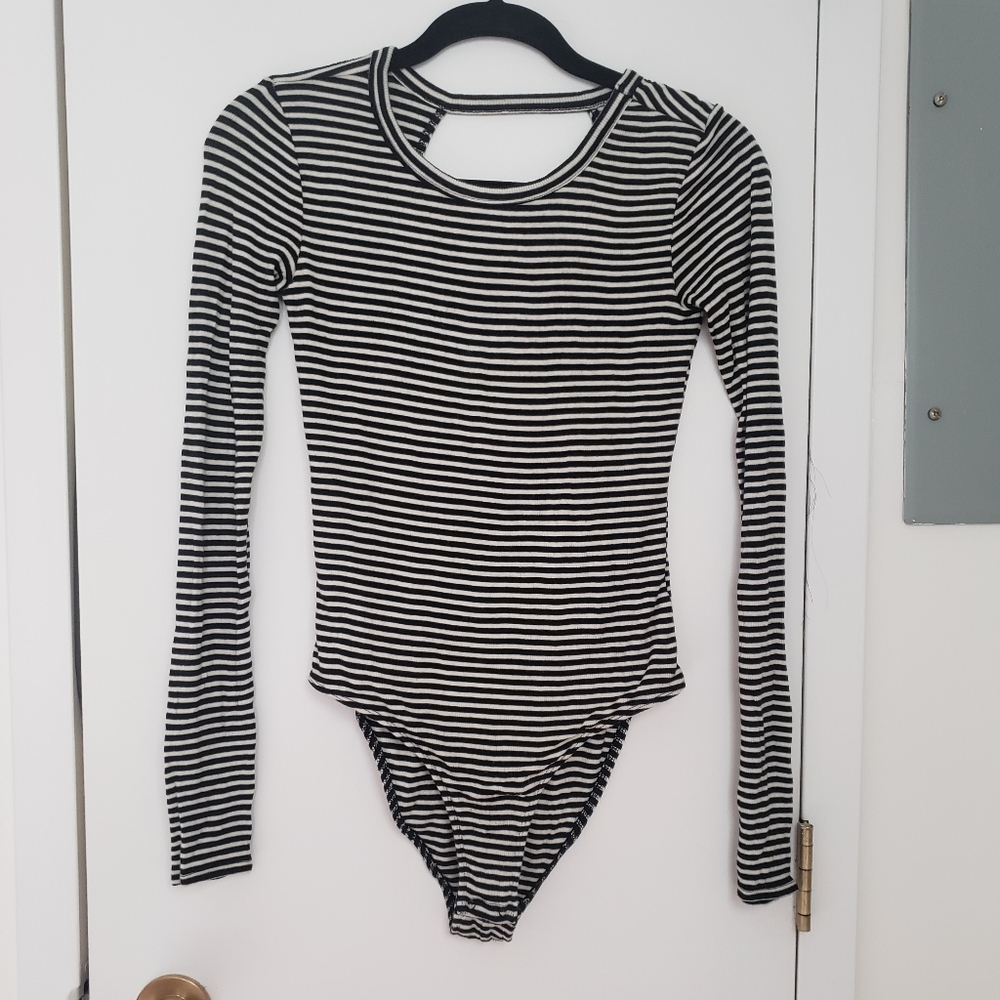 GAP super soft knit Ribbed LS striped bodysuit